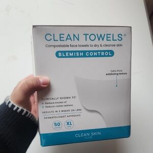 Clean Skin Club Clean Towels XL